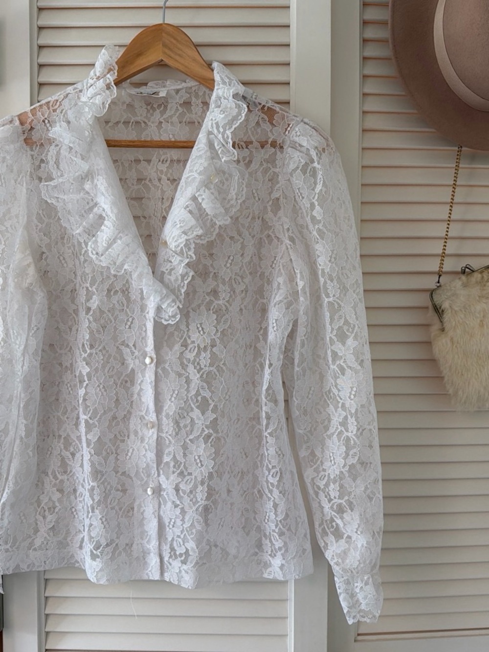 Vintage White Lace Ruffle Collar Blouse
